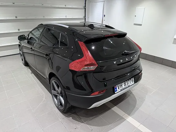 Volvo V40 Cross Country 2017 photo 3