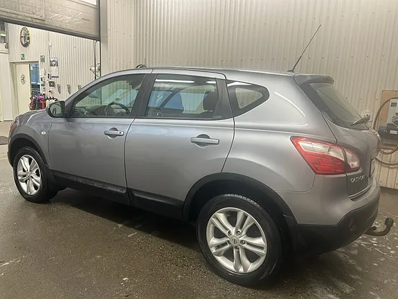 Nissan Qashqai 2010 photo 2