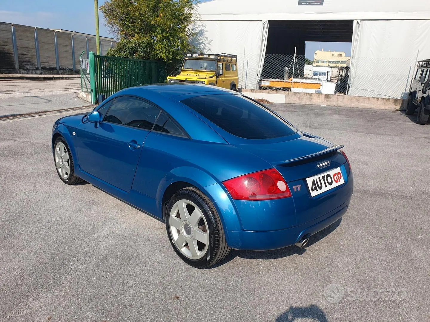 Audi Tt 1999 photo 3