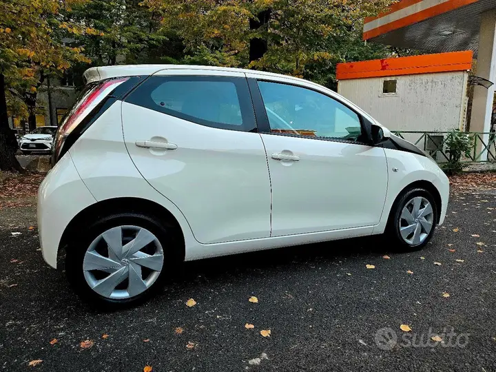Toyota Aygo 2016 photo 2