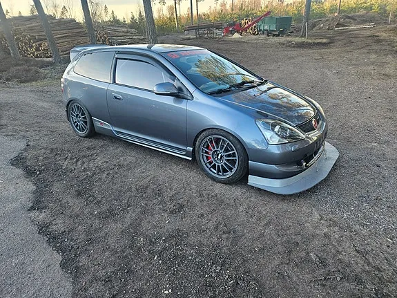Honda Civic 2005 photo 2