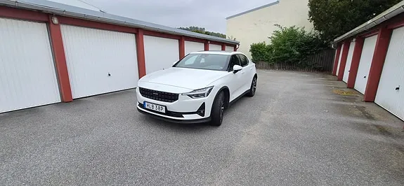 Polestar 2 2022 photo 2
