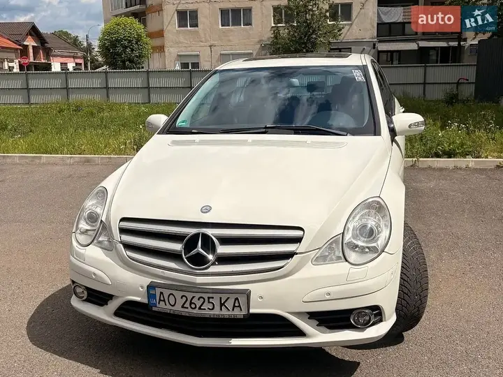 Mercedes-Benz R-Class 2008 photo 2