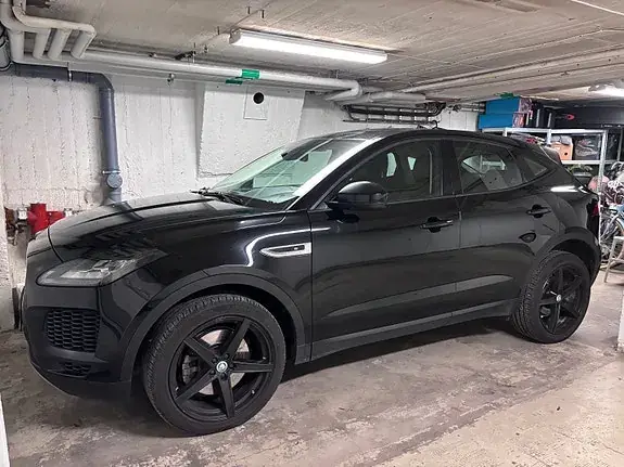 Jaguar E-Pace 2019 photo 5