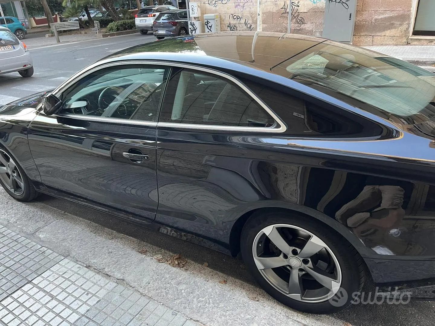 Audi A5 2010 photo 2