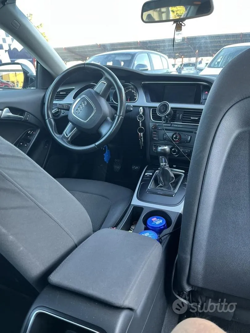 Audi A5 2010 photo 4
