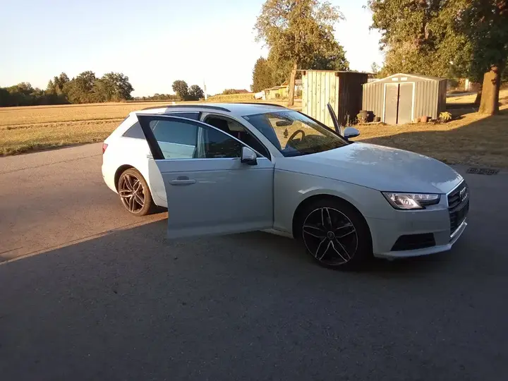 Audi A4 2017 photo 3
