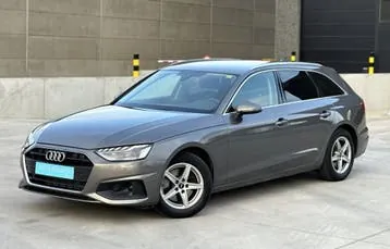 Audi A4 2022 photo 2