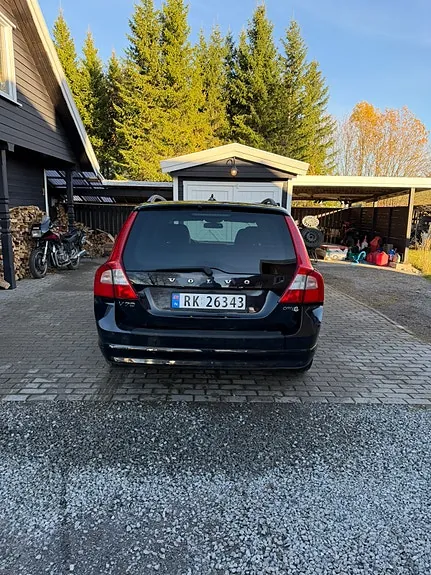 Volvo V70 2011 photo 3