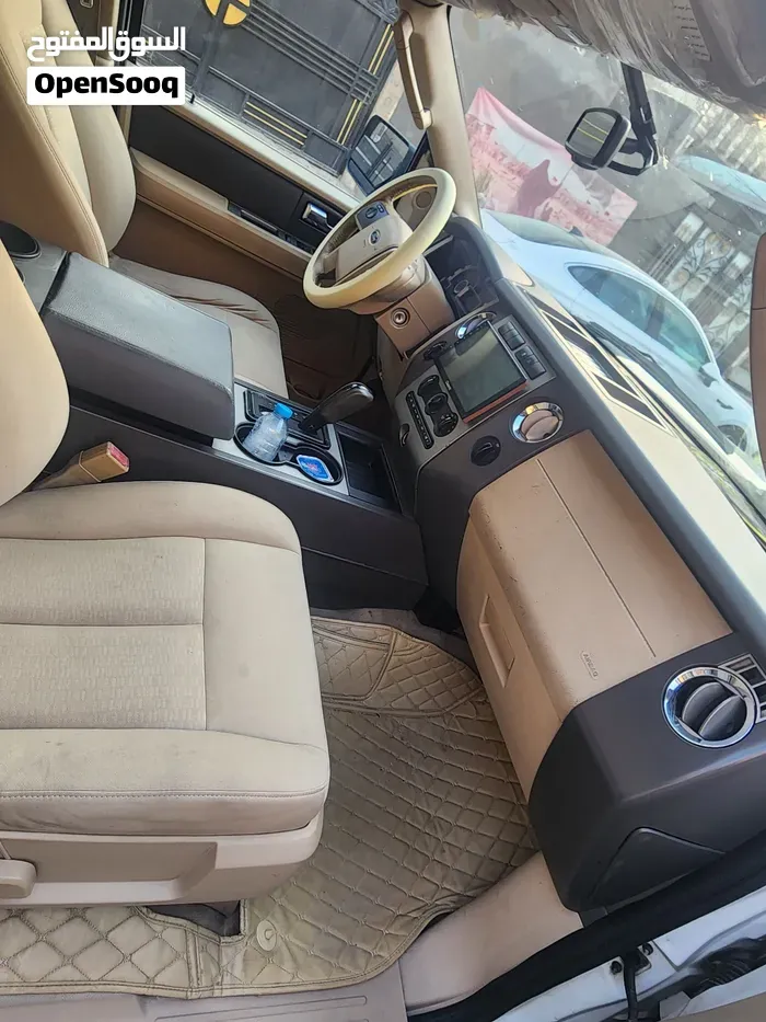 Ford Expedition 2010 photo 4