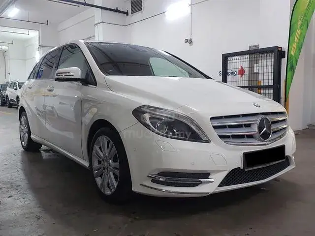 Mercedes-Benz B200