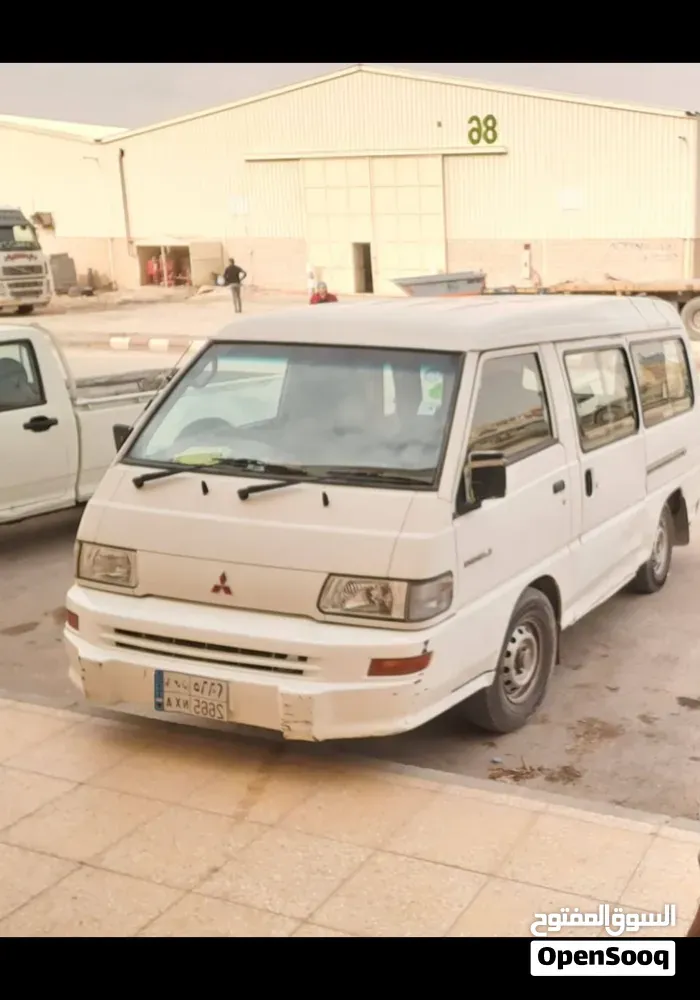 Mitsubishi L200 2009 photo 2