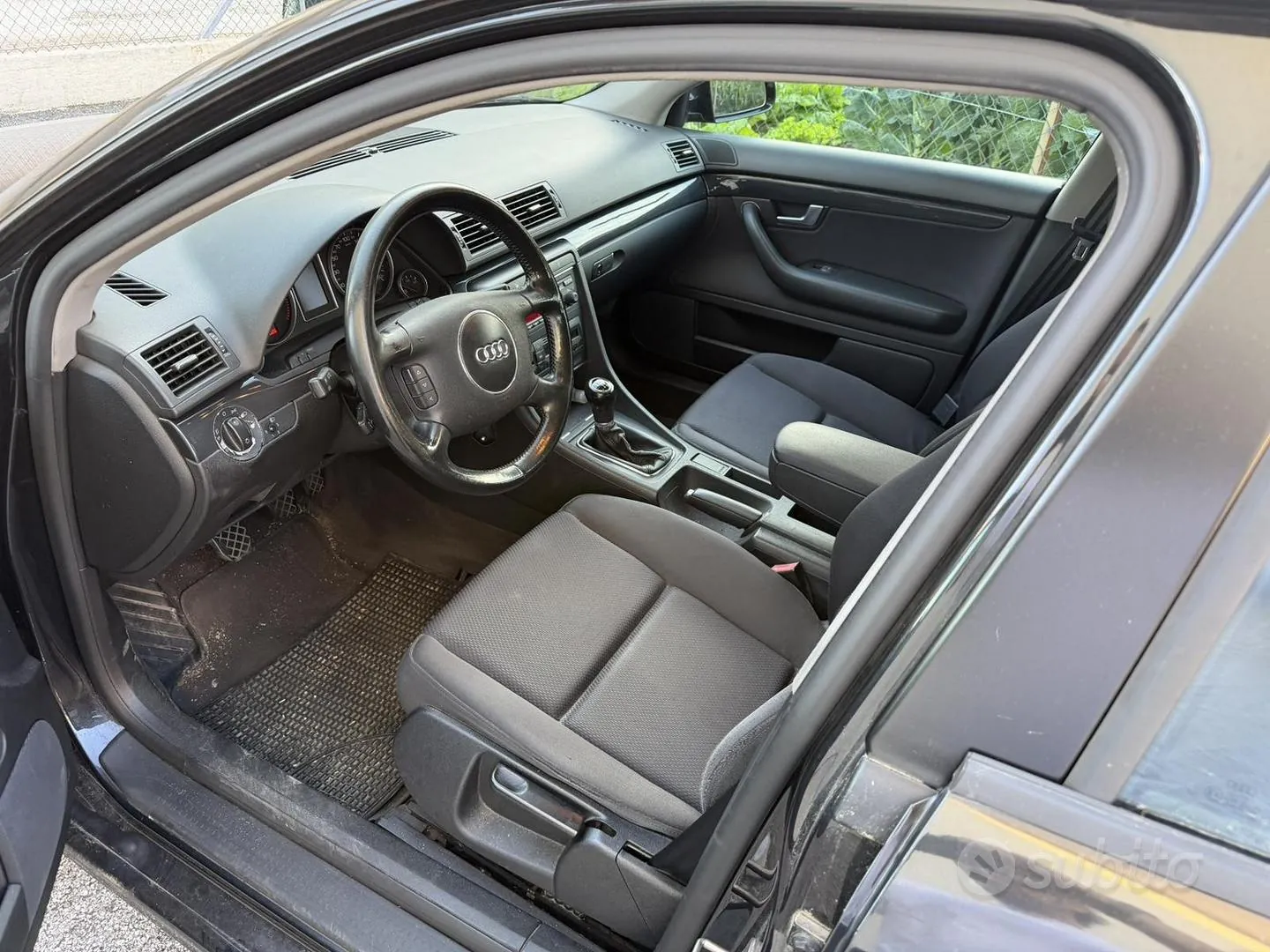 Audi A4 2003 photo 4