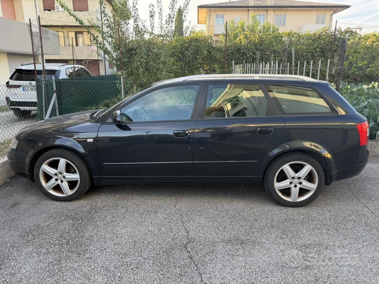 Audi A4 2003 photo 2
