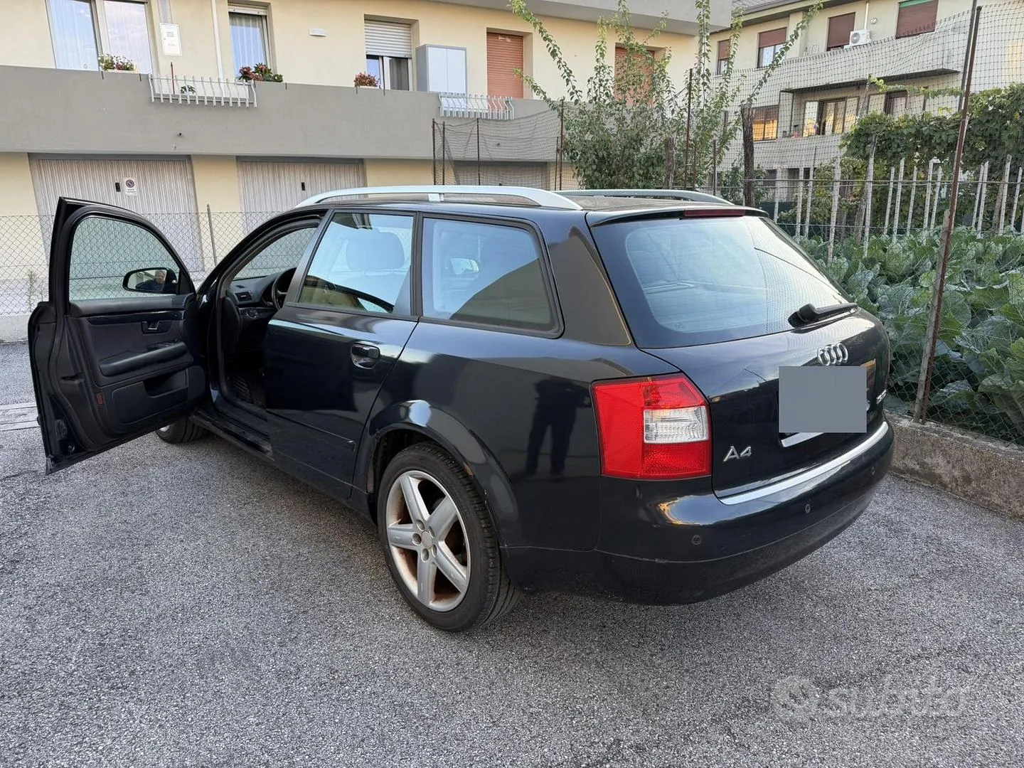 Audi A4 2003 photo 3