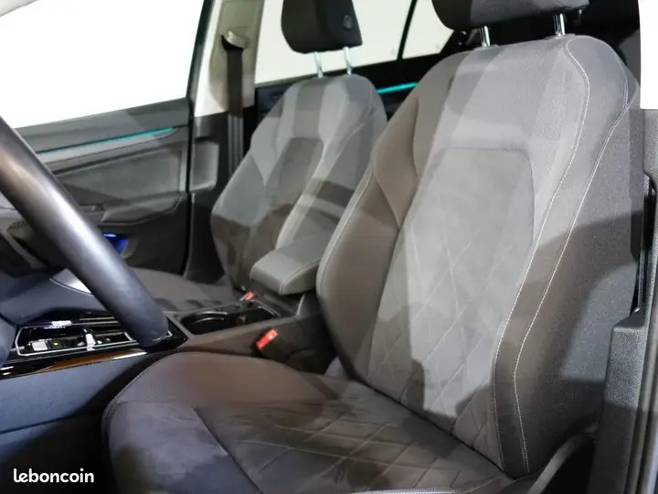 Volkswagen Golf 2024 photo 5