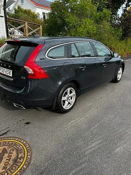 Volvo V60 2015 photo 3