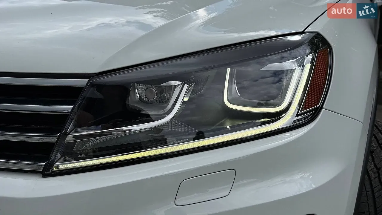 Volkswagen Touareg 2015 photo 4