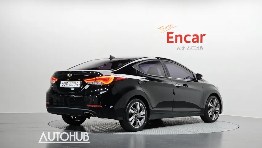 Hyundai Avante 2014 photo 4