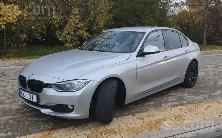 BMW 320 2013 photo 3