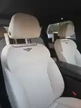 Bentley Bentayga 2016 photo 4
