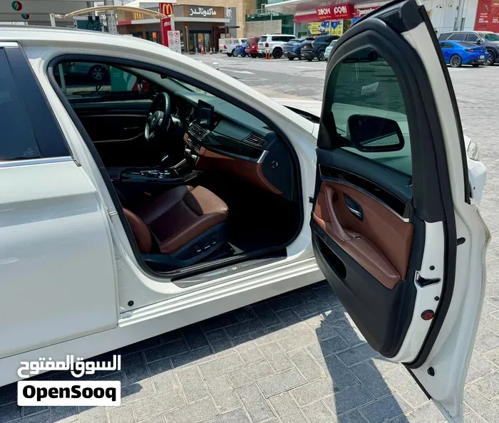 BMW 5 Series 2012 photo 4