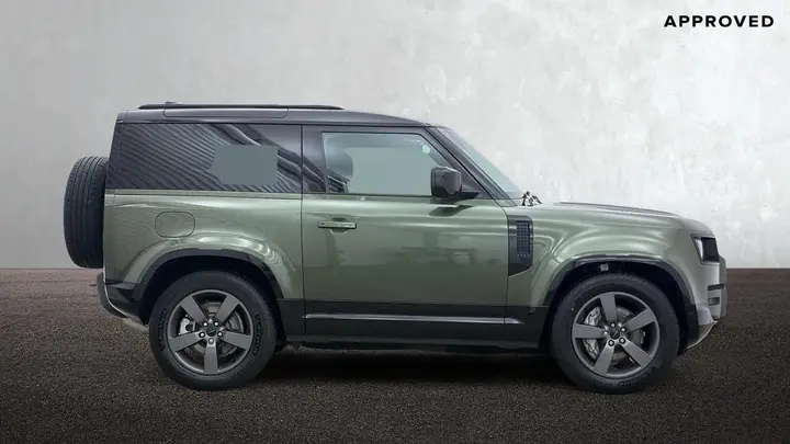 Land Rover Defender 90 2026 photo 5