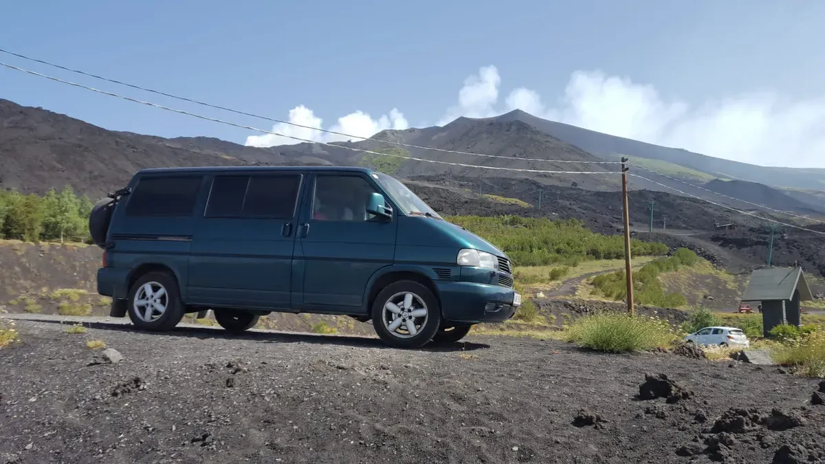 Volkswagen T4 1999 photo 2