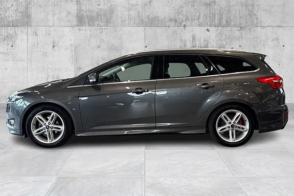 Ford Focus 2015 photo 2