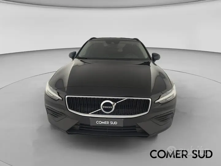 Volvo V60 2021 photo 2