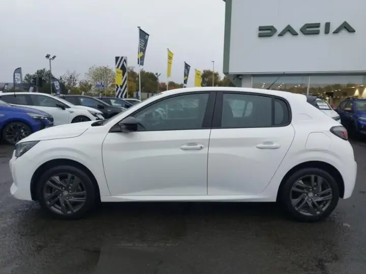Peugeot 208 2022 photo 4