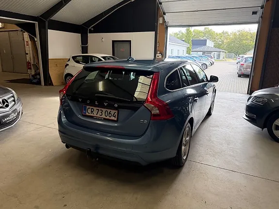 Volvo V60 2016 photo 4