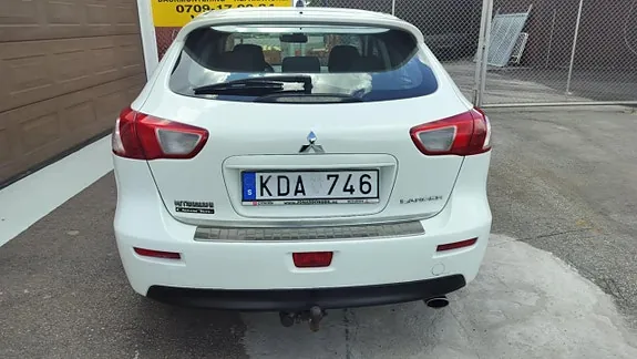 Mitsubishi Lancer 2010 photo 3