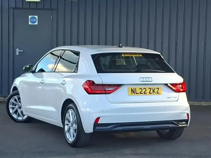 Audi A1 2022 photo 2