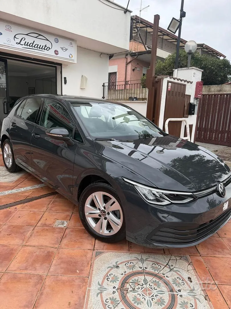Volkswagen Golf 2022 photo 3