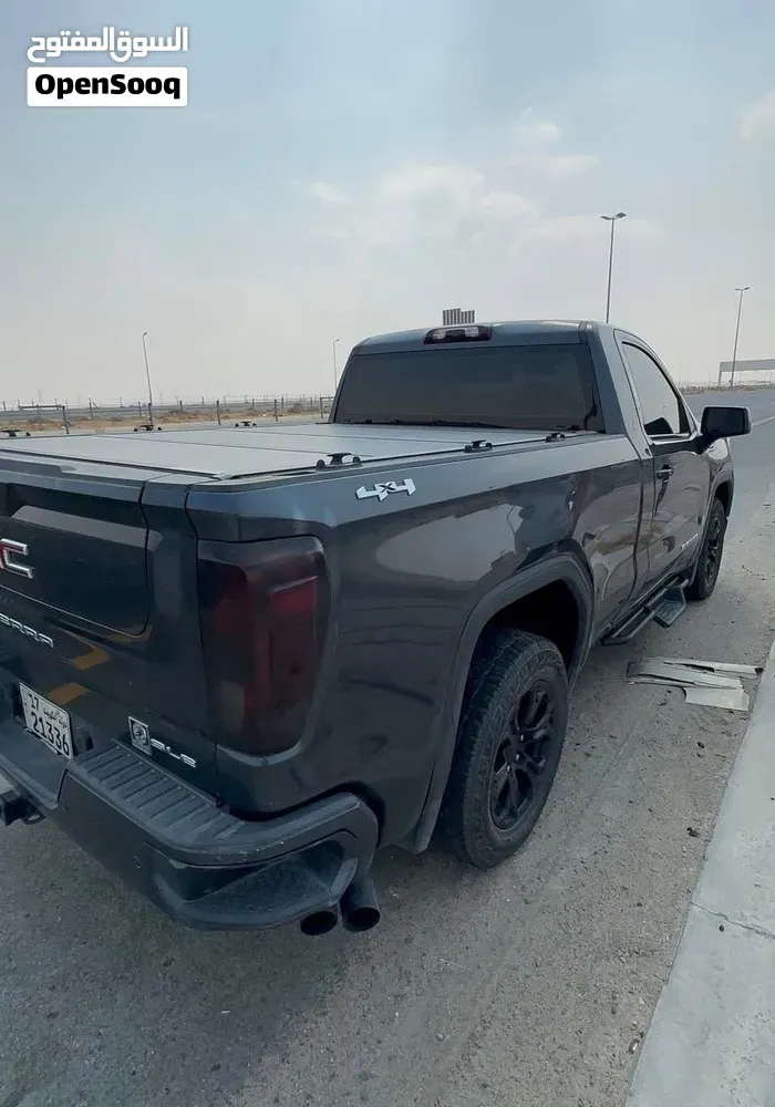 GMC Sierra