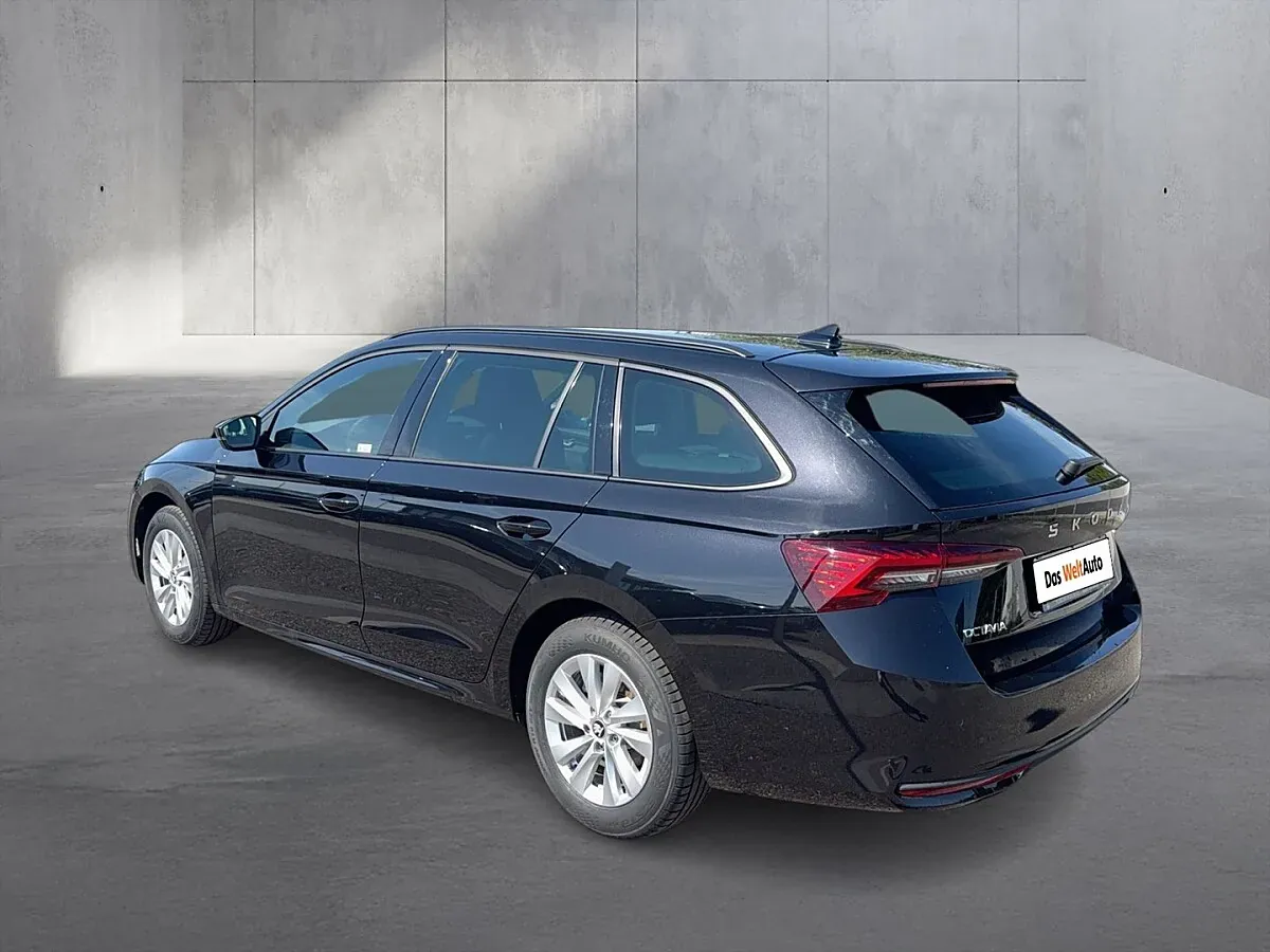 Skoda Octavia 2025 photo 3