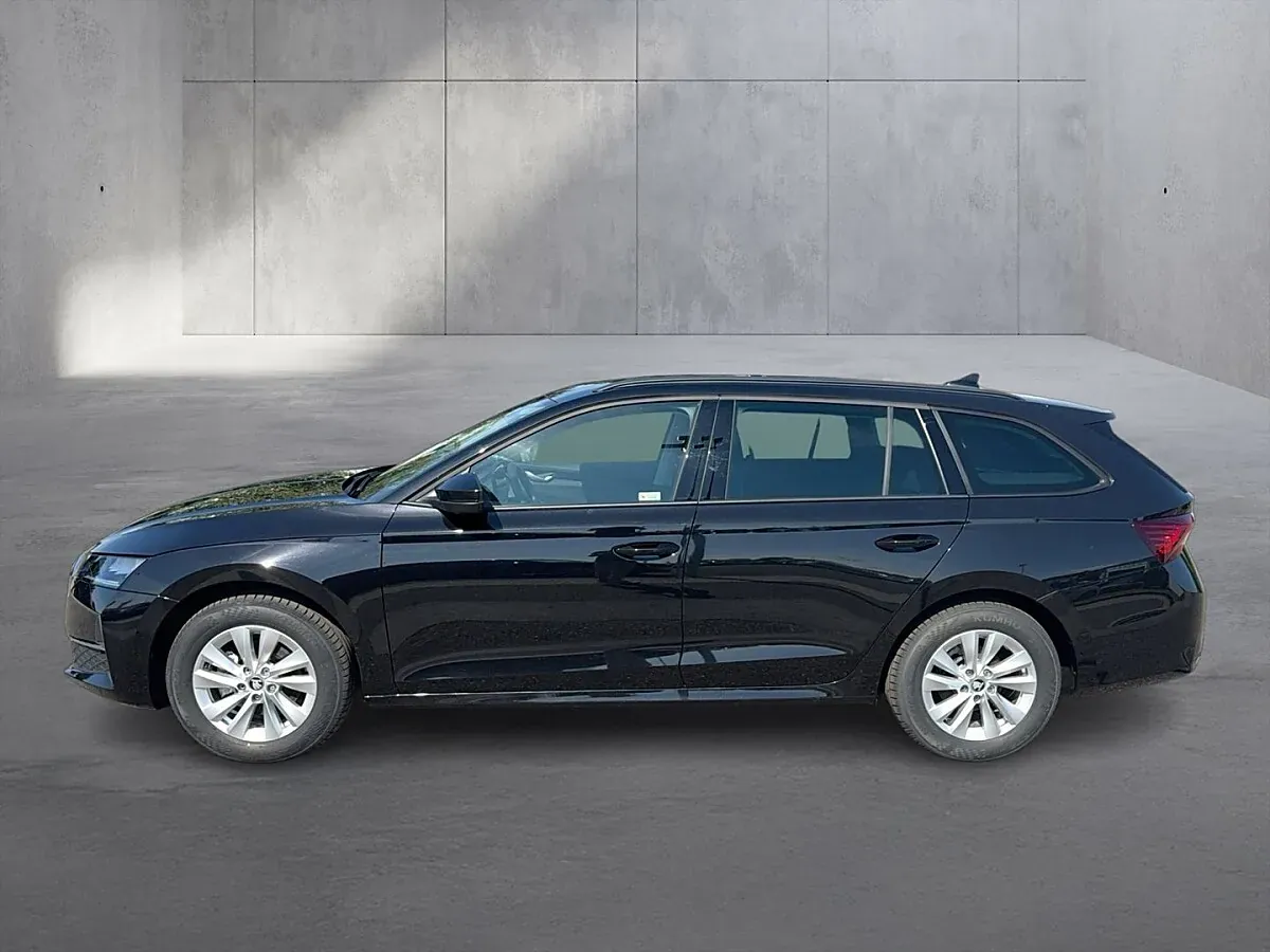 Skoda Octavia 2025 photo 2