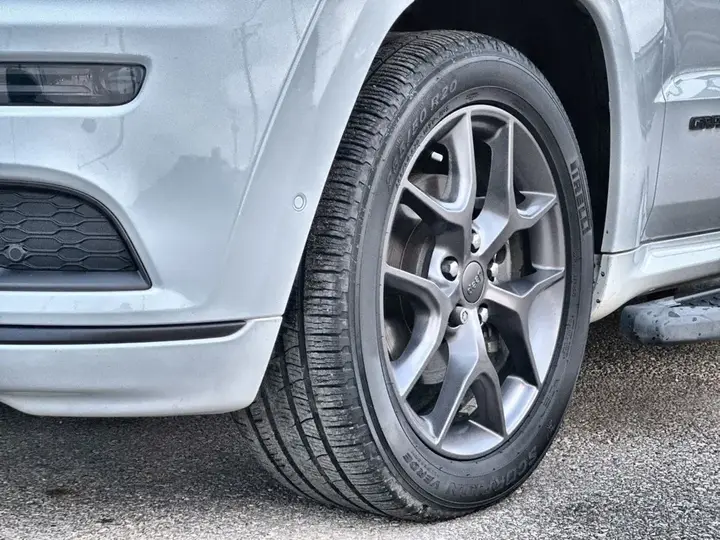 Jeep Grand Cherokee 2020 photo 2