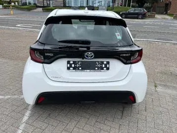 Toyota Yaris 2021 photo 3