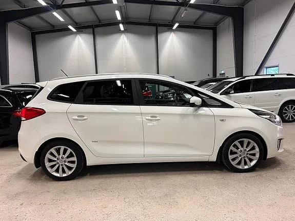 Kia Carens 2016 photo 2
