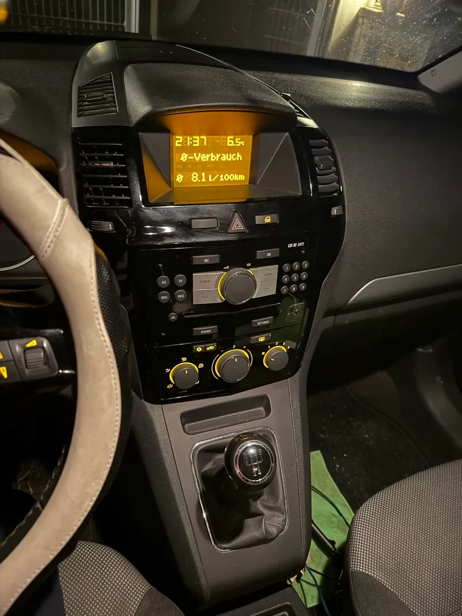 Opel Zafira 2013 photo 3
