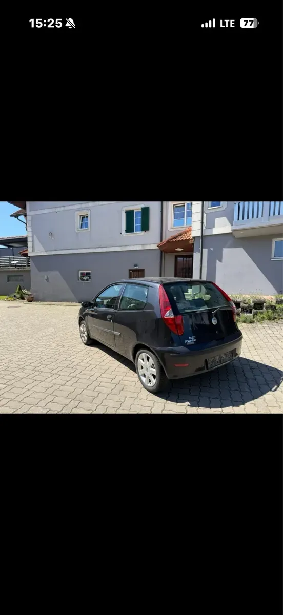 Fiat Punto 2004 photo 2