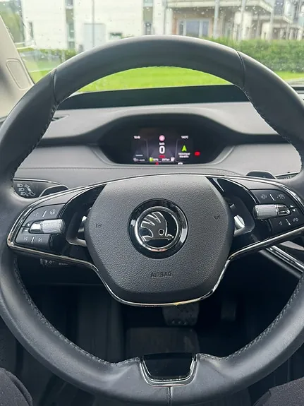 Skoda Enyaq 2022 photo 5