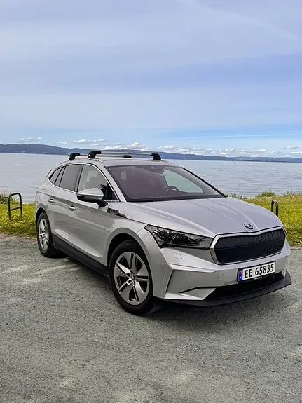 Skoda Enyaq 2022 photo 2