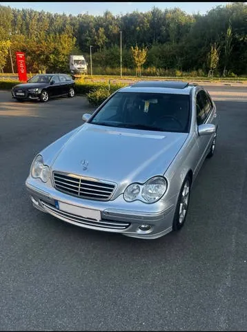 Mercedes-Benz C280