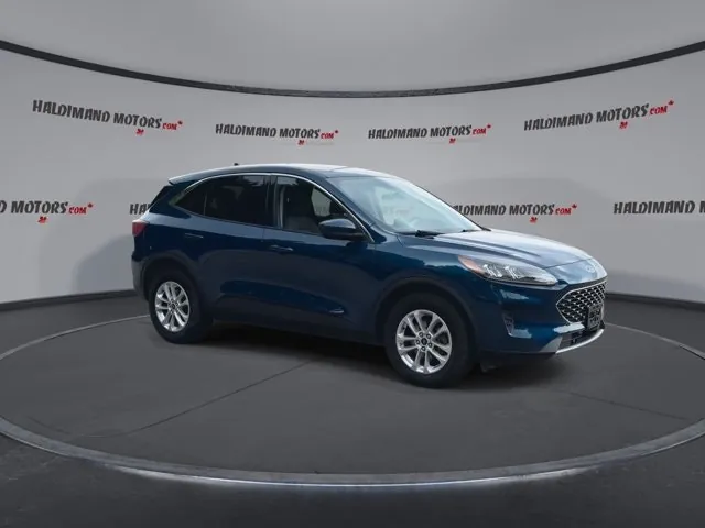 Ford Escape 2020 photo 2