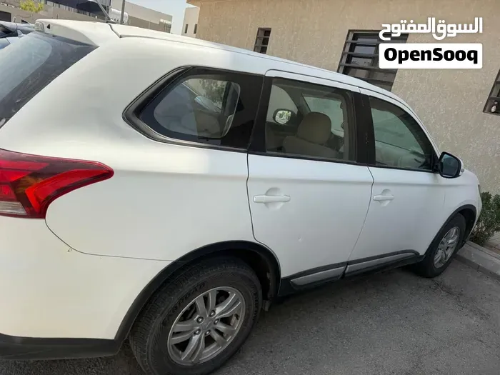 Mitsubishi Outlander 2016 photo 3