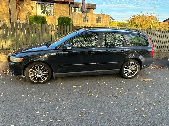 Volvo V50