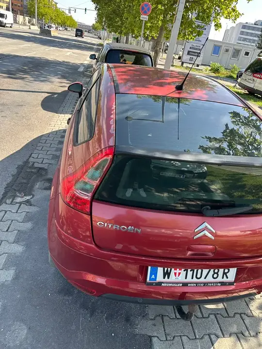 Citroen C4 2006 photo 2